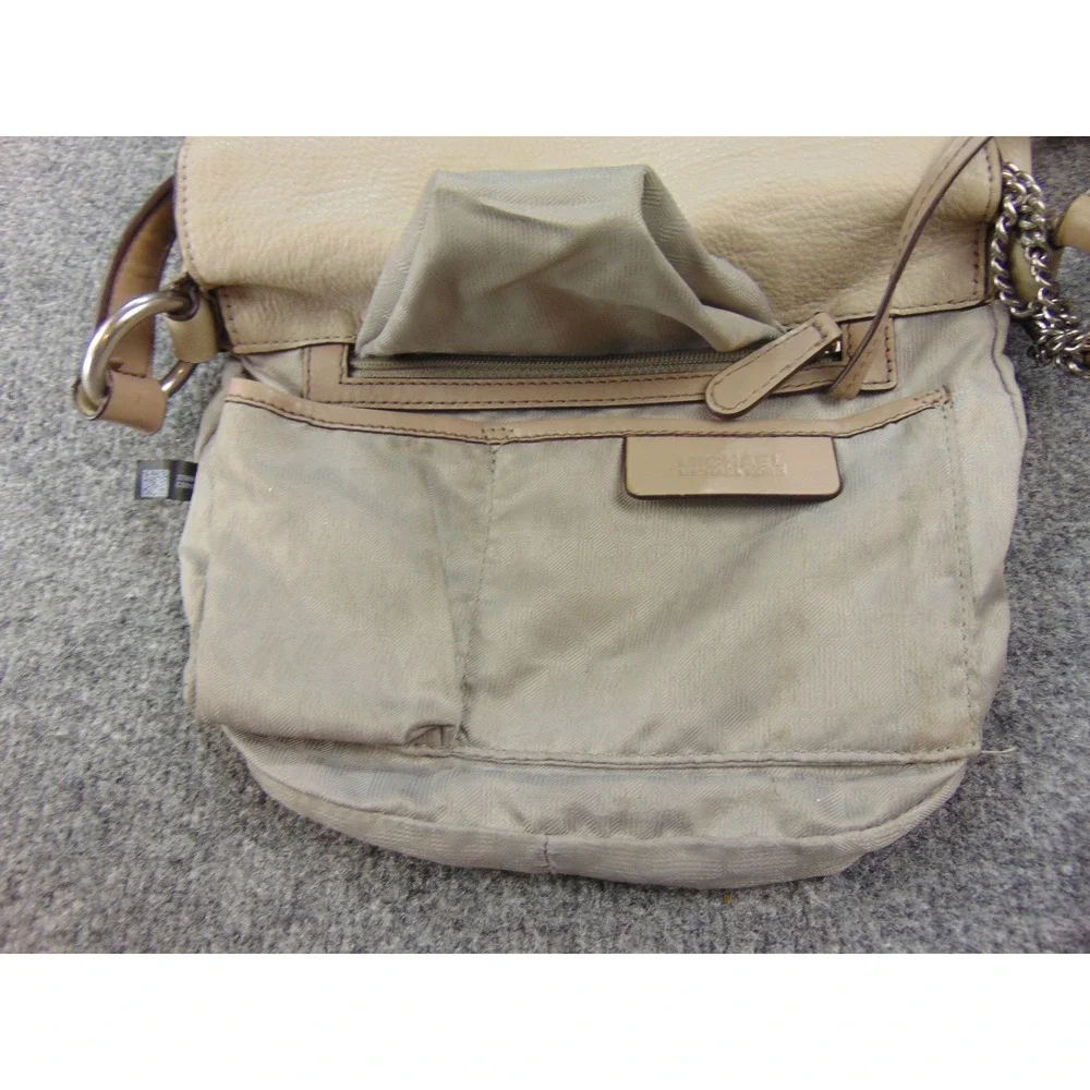 Michael Kors Bedford Flap Crossbody Bag Beige Pebbled Leather 30T6TE2M3L‎ Tassel